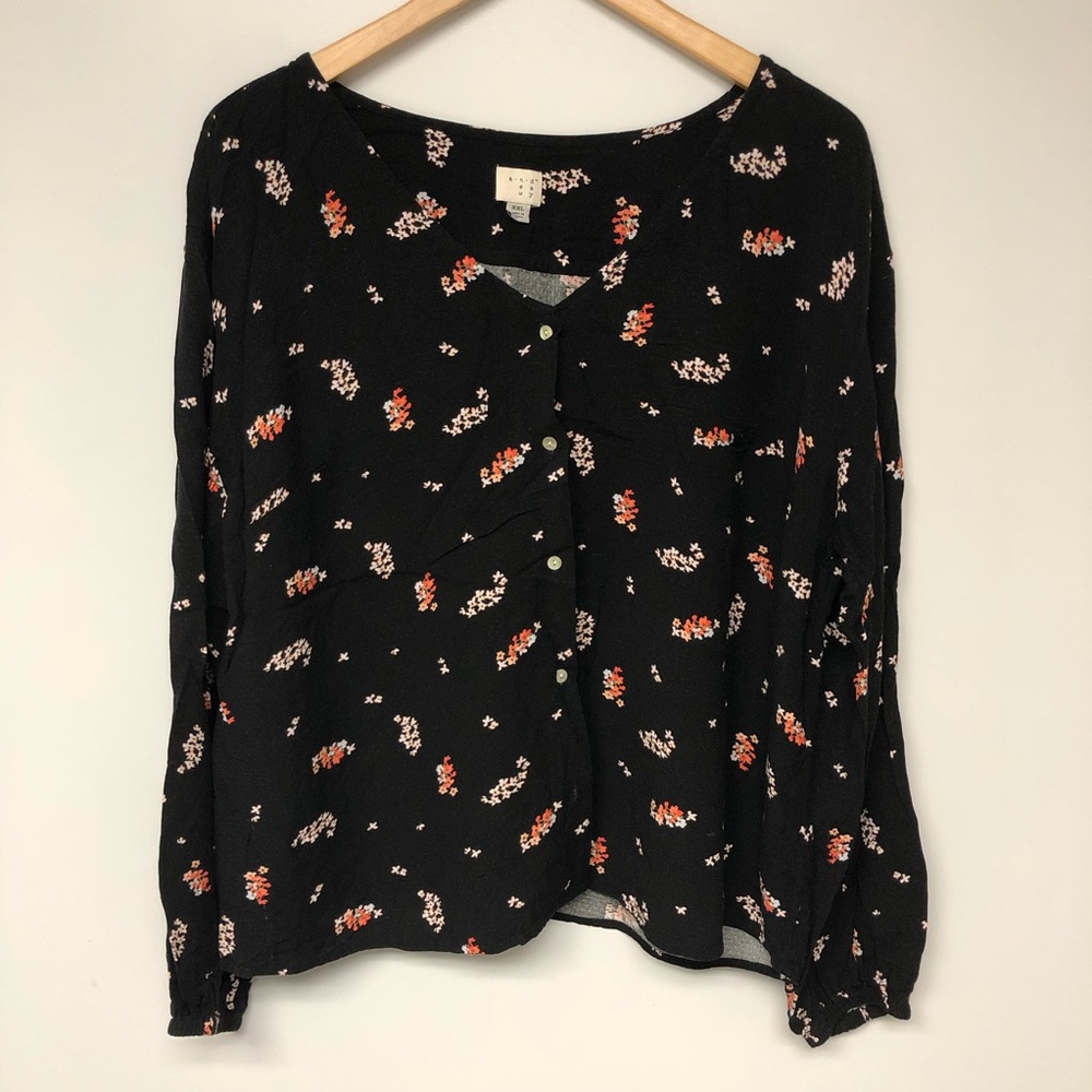 NWOT A New Day Floral Button Up Long Sleeve Top